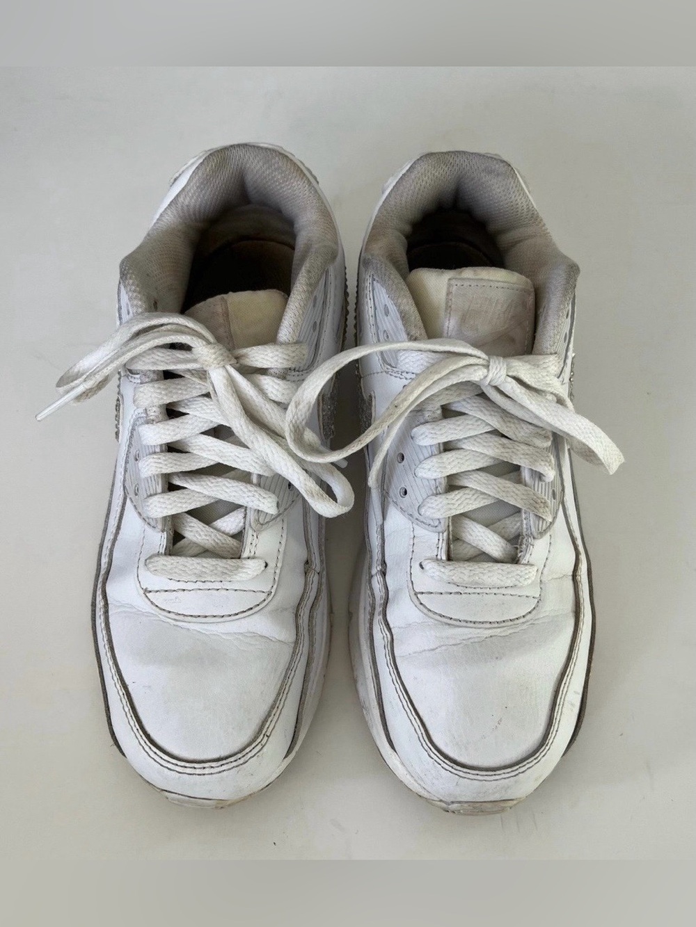 White Leather Nike Air Max 90 Shoes Women's Size 5Y